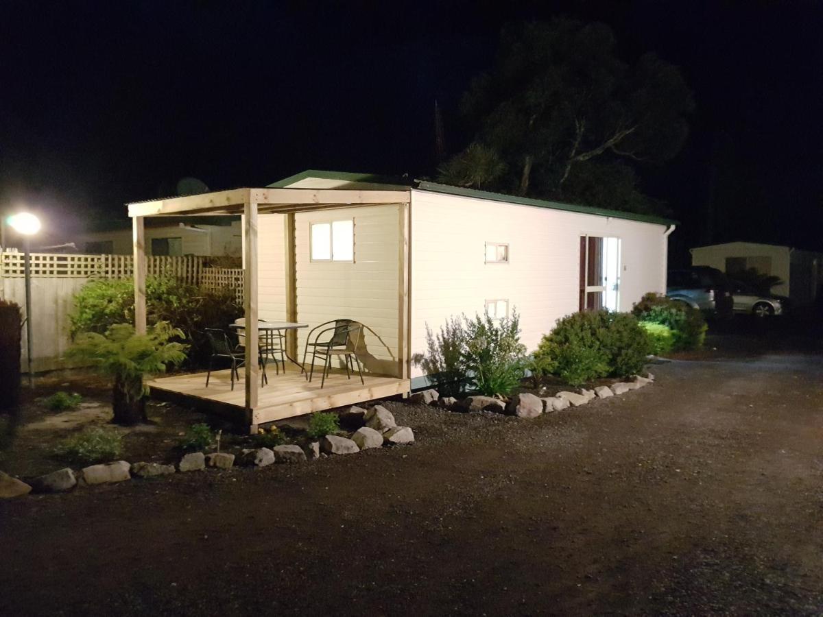 Strahan Retreat Holiday Park Экстерьер фото