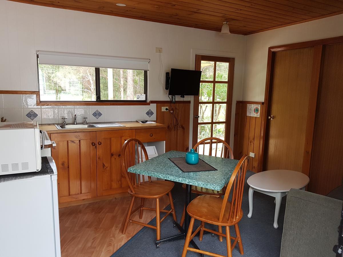 Strahan Retreat Holiday Park Экстерьер фото